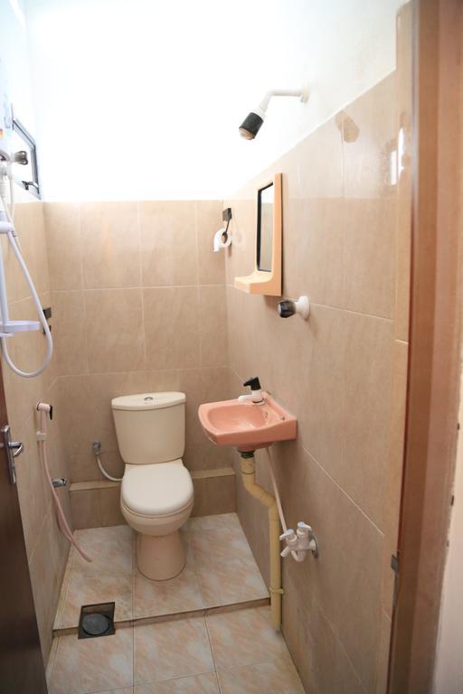 Yaarl Holiday Inn Jaffna Extérieur photo