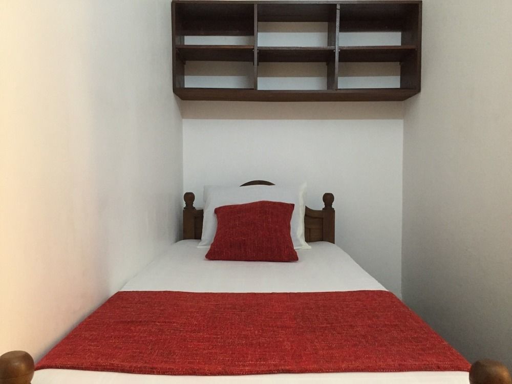 Yaarl Holiday Inn Jaffna Extérieur photo